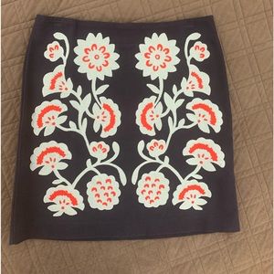 Boden NWOT Navy Embroidered Skirt size 8